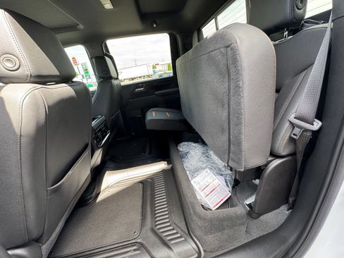 Used 2025 GMC Sierra 3500 AT4 w/ AT4 Premium Plus Package AWD/4WD image 35