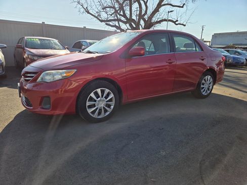 Used 2013 Toyota Corolla LE Special Edition image 1