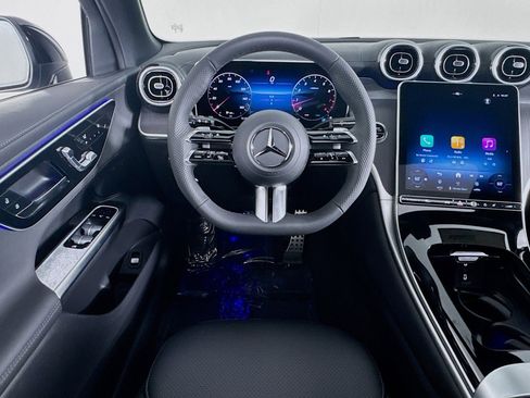 New 2026 Mercedes-Benz GLC 300 image 4