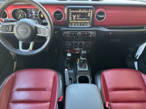 Certified 2023 Jeep Wrangler Unlimited Rubicon 4xe AWD/4WD image 10