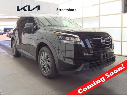 Used 2024 Nissan Pathfinder SV w/ Black Appearance Package AWD/4WD image 1