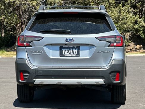Used 2022 Subaru Outback Limited AWD/4WD image 5