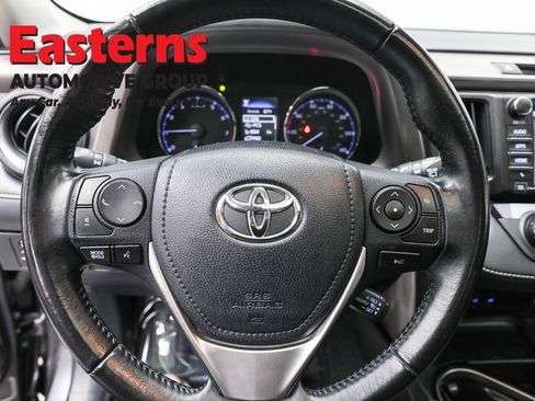 Used 2018 Toyota RAV4 Limited image 10