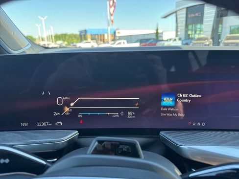 Used 2025 Cadillac Escalade IQ Luxury 2 w/ LPO, Premium Carpet Package AWD/4WD image 25