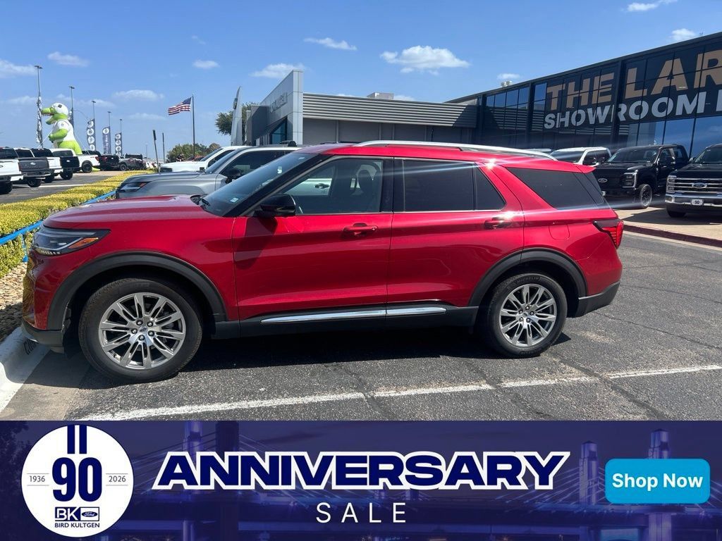 Used 2026 Ford Explorer Platinum RWD image 1