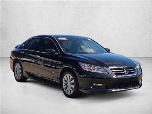 Used 2014 Honda Accord Touring image 3