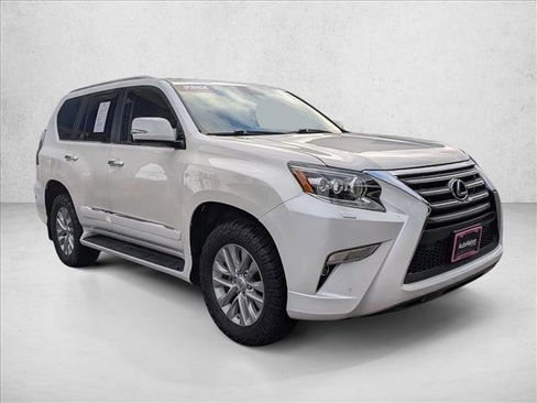 Used 2017 Lexus GX 460 Premium image 3