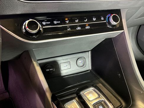Used 2020 Hyundai Sonata SE FWD image 16