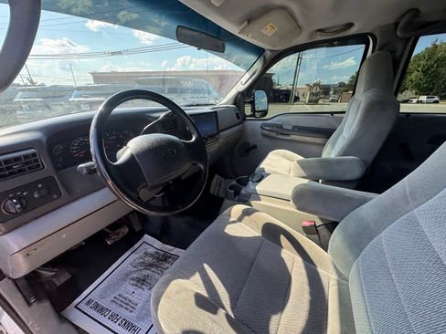 Used 2003 Ford F350 XLT RWD image 13