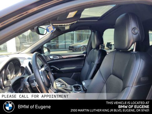 Used 2016 Porsche Cayenne AWD/4WD image 23