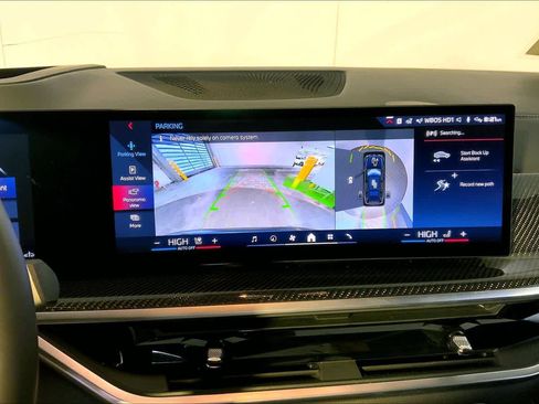 Used 2024 BMW X7 M60i w/ Executive Package image 31