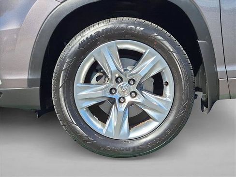 Used 2014 Toyota Highlander Limited Platinum AWD/4WD image 25