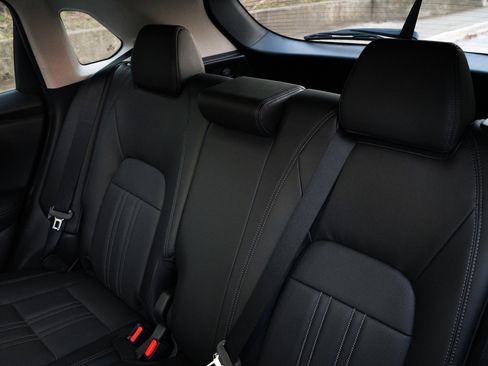 Certified 2025 Honda HR-V EX-L image 18