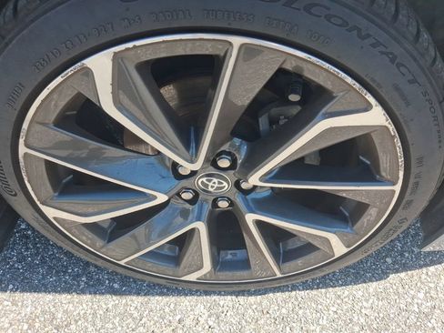 Used 2020 Toyota Corolla SE w/ SE Premium Package FWD image 14