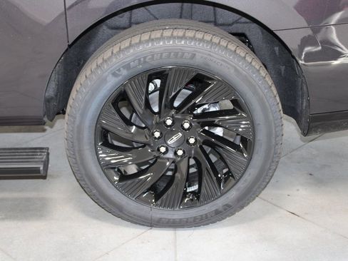 New 2026 Lincoln Navigator L Reserve w/ Jet Appearance Package image 21