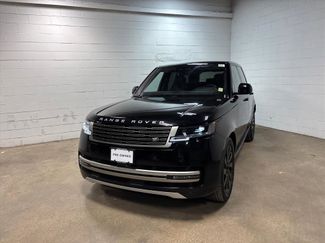 Used 2023 Land Rover Range Rover SE video 2
