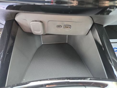 New 2026 Chevrolet Trax LT w/ LT Convenience Package FWD image 24