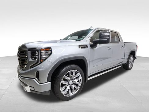 Certified 2024 GMC Sierra 1500 Denali w/ Denali Reserve Package AWD/4WD image 8