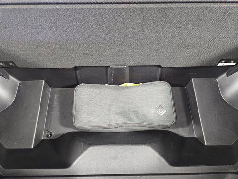 Used 2024 Rivian R1S Adventure AWD/4WD image 14