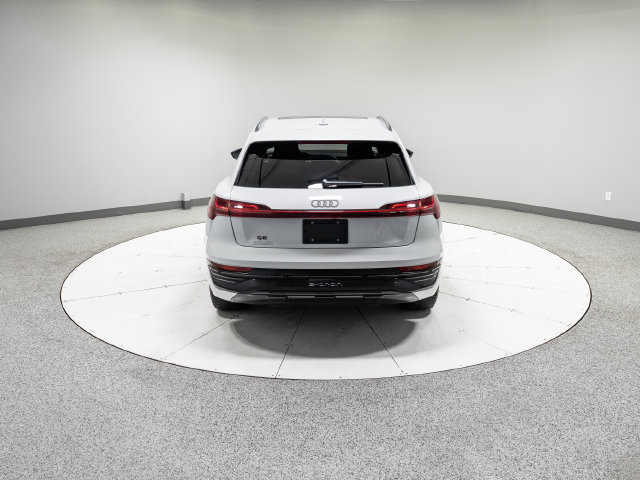 Used 2024 Audi Q8 e-tron Prestige w/ Prestige Package AWD/4WD image 30