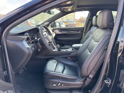 Used 2022 Cadillac XT5 Premium Luxury w/ LPO, Floor Liner Package image 15