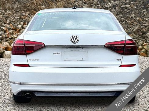 Used 2017 Volkswagen Passat 1.8T R-Line FWD image 3