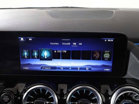 Used 2024 Mercedes-Benz GLA 250 4MATIC image 45