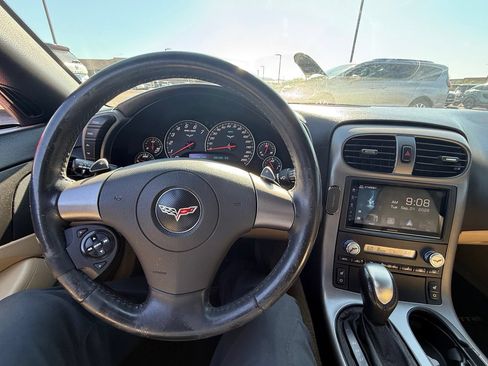 Used 2006 Chevrolet Corvette Coupe w/ Preferred Equipment Group RWD image 20
