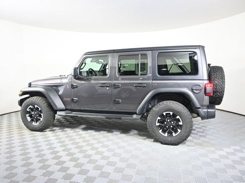 Used 2024 Jeep Wrangler Unlimited Rubicon w/ Dual Top Group AWD/4WD image 3
