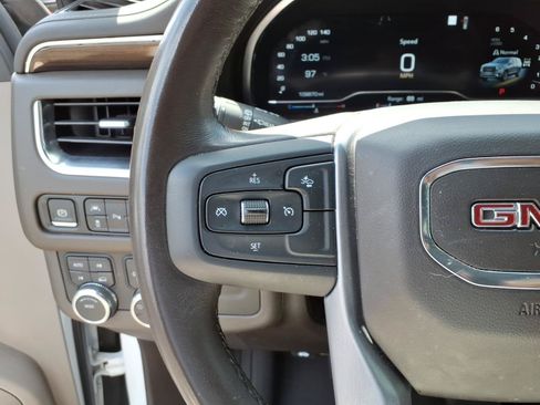 Used 2022 GMC Yukon SLE AWD/4WD image 9