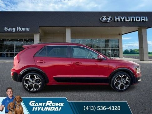 Used 2023 Kia Niro FWD image 9