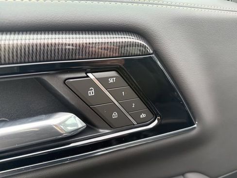 New 2026 GMC Yukon XL Elevation AWD/4WD image 11