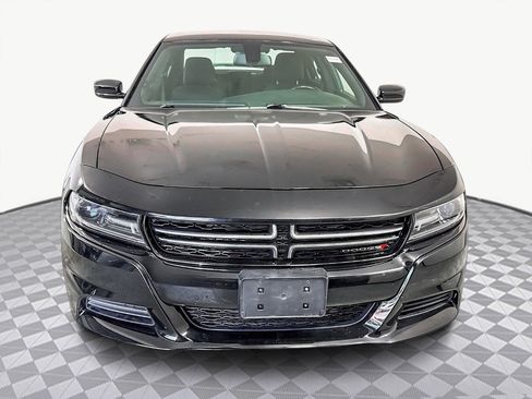 Used 2016 Dodge Charger SE w/ Popular Equipment Group image 2