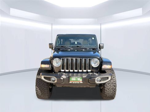 Used 2019 Jeep Wrangler Unlimited Sahara AWD/4WD image 2