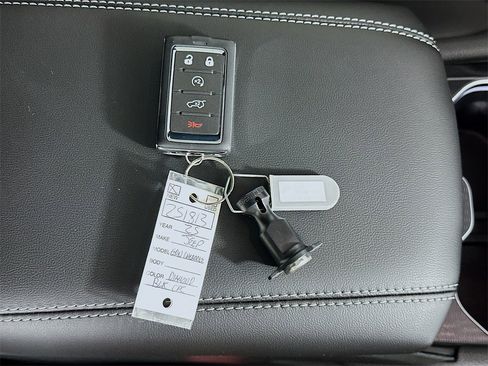 New 2025 Jeep Grand Cherokee Altitude image 20