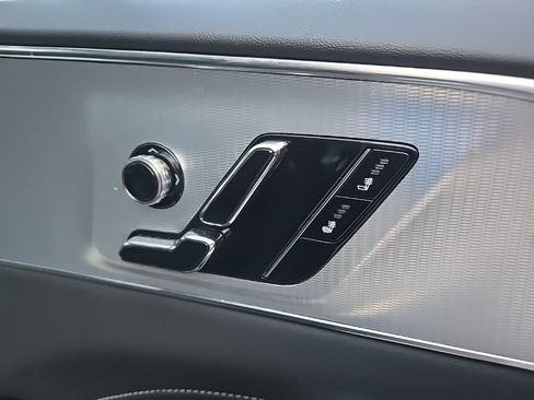 Certified 2024 Cadillac Lyriq Tech AWD/4WD image 20