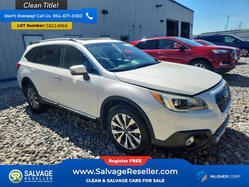 Used 2017 Subaru Outback 3.6R Touring AWD/4WD image 5