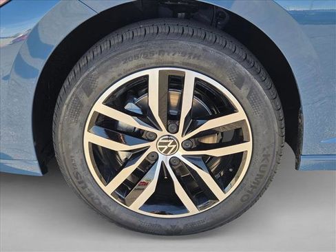 New 2026 Volkswagen Jetta SE FWD image 10