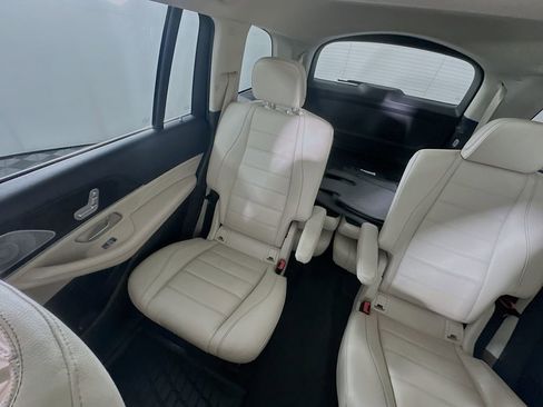 Used 2020 Mercedes-Benz GLS 450 4MATIC image 12