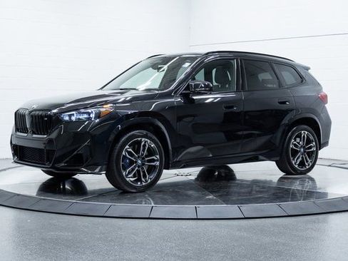 Certified 2025 BMW X1 M35i w/ Premium Package image 6