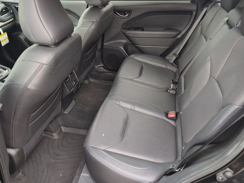 Certified 2025 Subaru Forester Limited image 13