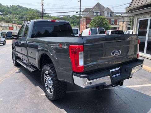 Used 2018 Ford F250 XL w/ Power Equipment Group AWD/4WD image 4