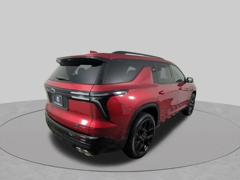 Used 2026 Chevrolet Traverse RS w/ LPO, Floor Liner Package FWD image 13