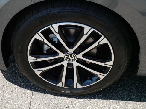 Certified 2024 Volkswagen Jetta Sport FWD image 15