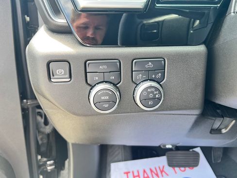 Used 2024 GMC Sierra 1500 Elevation AWD/4WD image 18