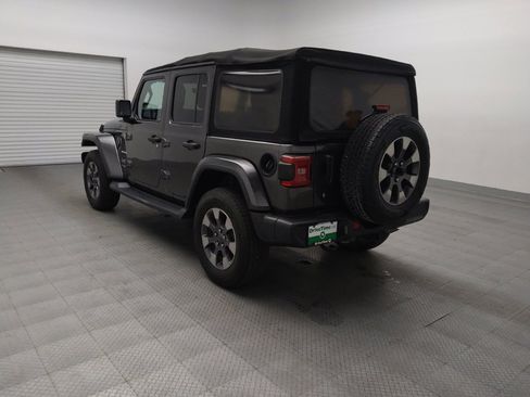 Used 2018 Jeep Wrangler Unlimited Sahara image 5