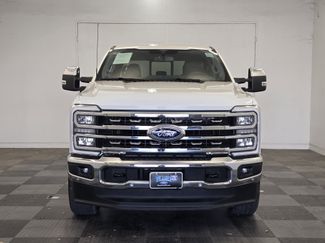Used 2025 Ford F250 Lariat w/ Lariat Ultimate Package AWD/4WD video 3