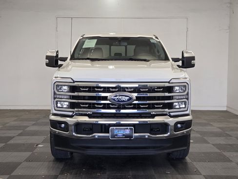 Used 2025 Ford F250 Lariat w/ Lariat Ultimate Package AWD/4WD image 3