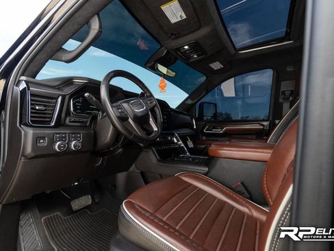 Used 2025 GMC Sierra 2500 Denali Ultimate image 45