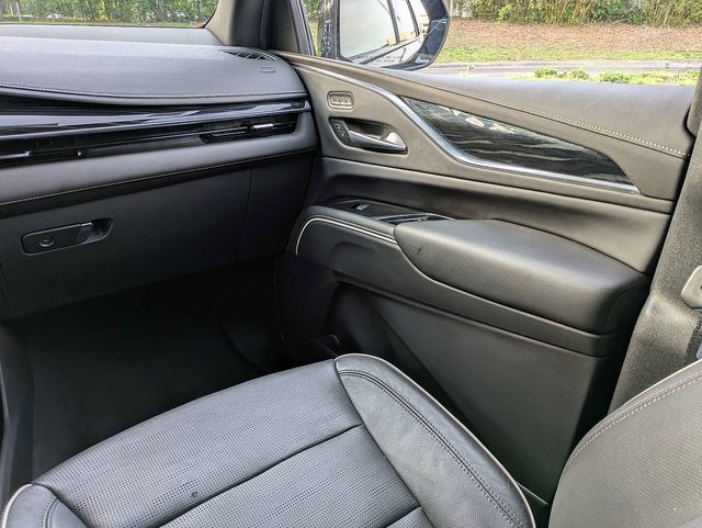 Certified 2024 Cadillac Escalade Sport AWD/4WD image 19